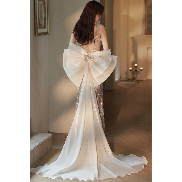 ชุดราตรี ชุดราตรีสวยหรู แบบ ทันสมัย Evening dress