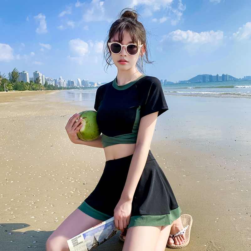 ชุดว่ายน้ำผู้หญิง แบบชุดว่ายน้ำสไตล์เกาหลี