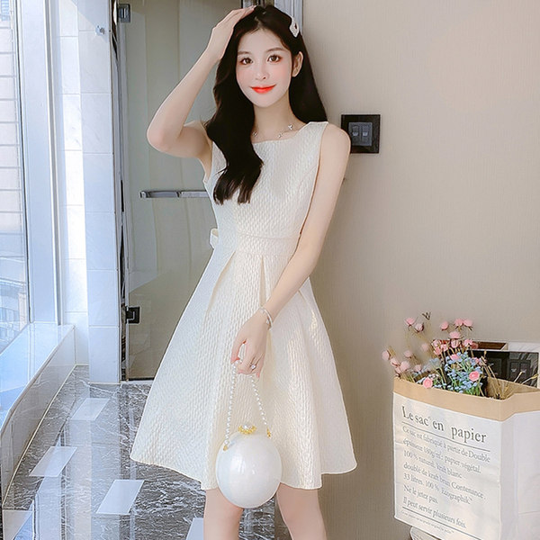 ชุดเดรสสวยๆ ชุดเดรสน่ารักๆ สไตล์เกาหลี By Meiyi women's clothing