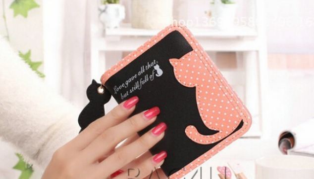 กระเป๋าสตางค์ผู้หญิง ใบสั้น โลโก้แมวน้อย พร้อม ป้ายห้อยรูปแมว คนรักแมว พลาดไม่ได้นะคะ กระเป๋าสตางค์ใบสั้น น่ารัก ๆ สไตล์ ญี่ปุ่น 474810_1