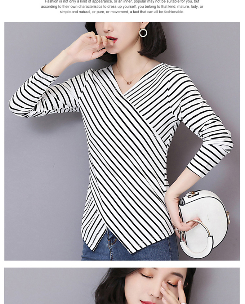 Blouse3826 เสื้อยืดคอวีป้ายชายแหลมลายริ้วสีขาว แขนยาว ผ้าคอตตอนสแปนเด็กซ์เนื้อดียืดหยุ่นสูงใส่สบาย งานสวยแมทช์กับขาสั้นหรือขายาวก็น่ารักไม่แพ้กัน