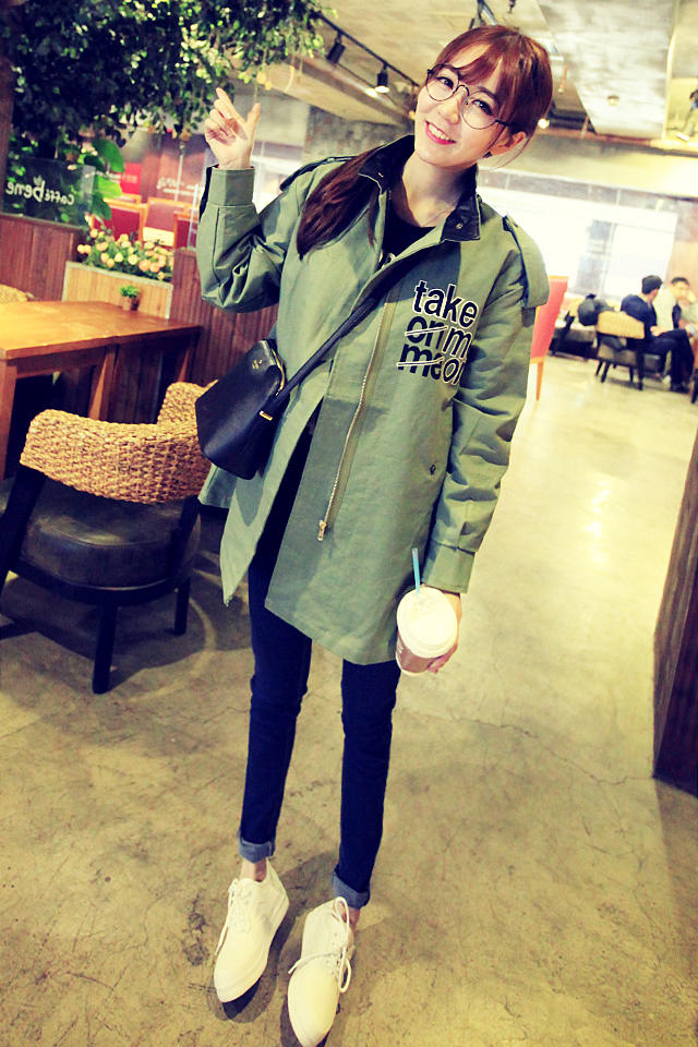 งานขายตามสภาพ ราคาพิเศษ ไม่รับเปลียนหรือคืน เสื้อคลุมสไตล์เกาหลี งานตามแบบ ผ้าเนื้อด้านบาง