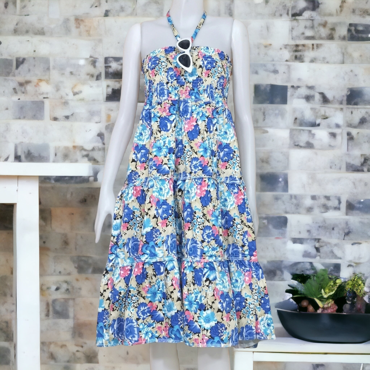 Dress4748 เดรสยาวสม็อครอบอก ใส่เป็นกระโปรงได้ มีสายผูกคอ ผ้าคอตตอนยีนส์, ผ้าสกินนี่เนื้อดี งานสวยคลาสสิคดูดีดูน่ารักทรงนี้มีติดตู้ไว้ใส่ได้เรื่อยๆ