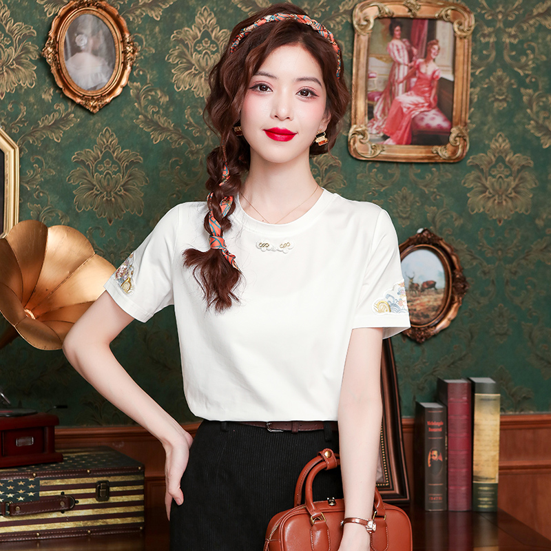 เสื้อเชิ้ตผู้หญิงใส่ทํางาน 390 บาทต่อชิ้น ฟรีค่าจัดส่ง