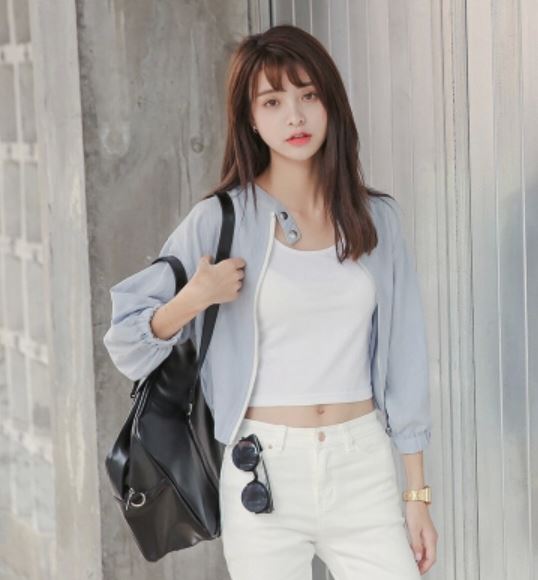 เสื้อคลุมทรงเก๋ๆ สีฟ้า จั๊มเอวและจั๊มแขน พร้อมส่ง same pic