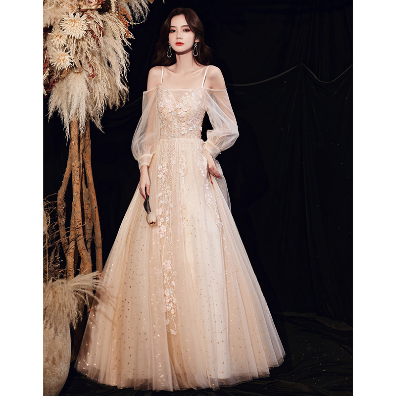 ชุดราตรี ชุดราตรีสวยหรู แบบ ทันสมัย Evening dress