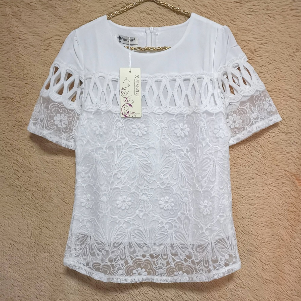 Blouse3693 เสื้อลูกไม้ผ้าแก้วสีพื้นขาวมีซับในอย่างดี งานดีดูสวยแพง ผ้าสวยเหมือนราคาหลักพัน แมทช์กับอะไรก็ดูดี งานสวยใส่ได้เรื่อยๆ