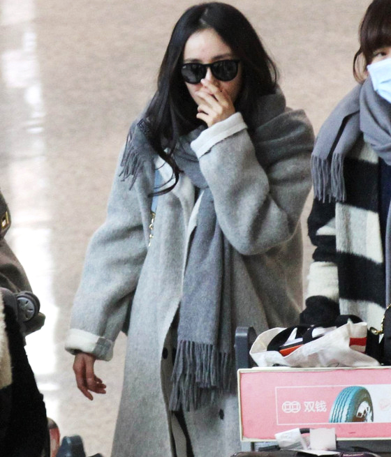 ผ้าพันคอกันหนาว ไหมพรมเนื้อเรียบ นุ่ม เกาหลี สีเทา พร้อมส่ง same pic