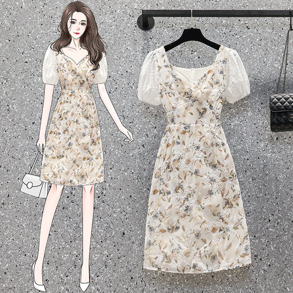 เดรสคนอ้วน เดรสสาวอวบ ชุดเดรสคนอ้วนวัยรุ่น ลายลูกไม้ ลายดอกไม้ BY PLUS SIZE Girl