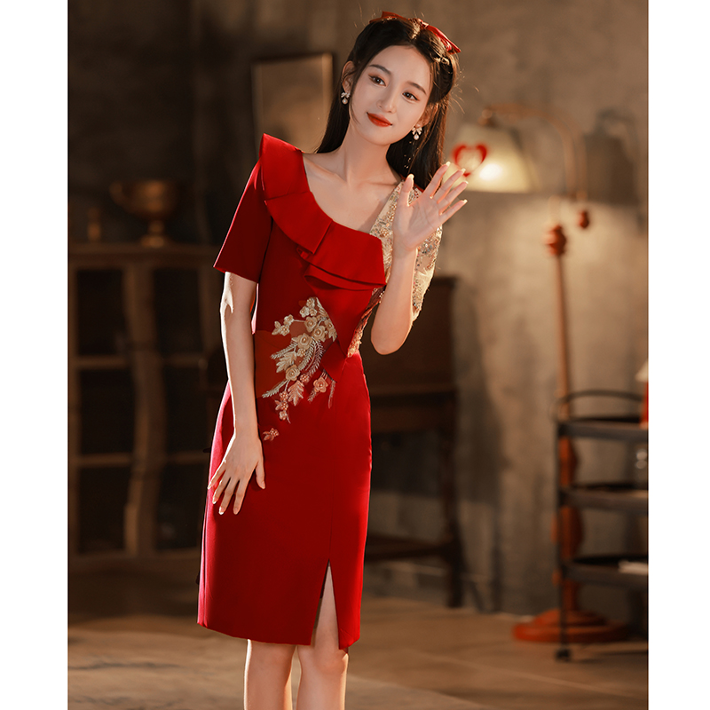 ชุดราตรี ชุดราตรีสวยหรู แบบ ทันสมัย Evening dress