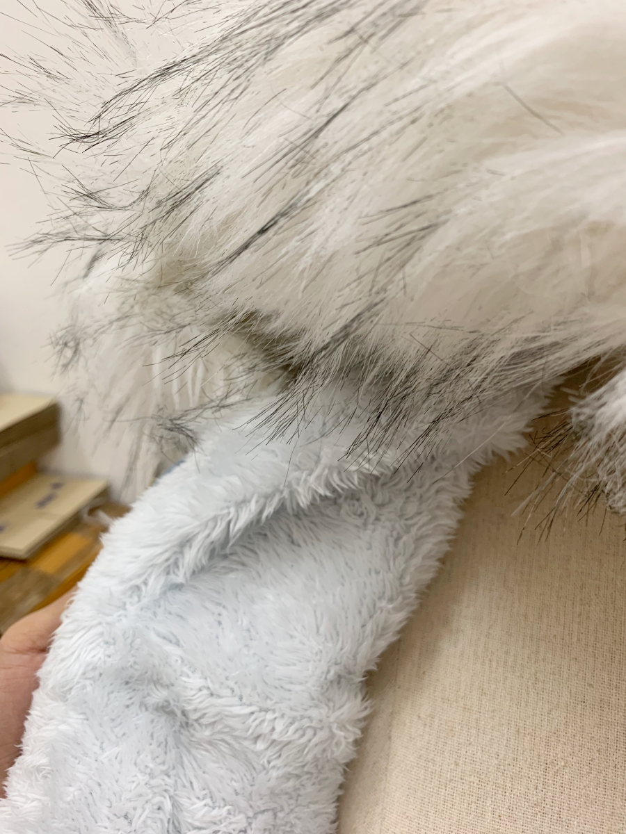 เสื้อกันหนาว ช่วงตัวเป็นผ้ายีนส์ ด้านในบุขนช่วงตัว ช่วงแขนบุซับในกันลม พร้อมขนเฟลอฟูนุ่มมาก งานดี การรันตีจ้า มี 3 สีน้า same pic