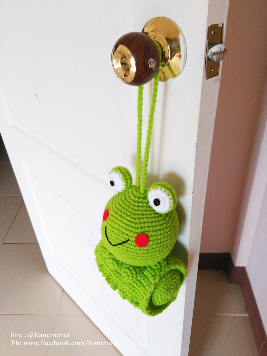 กล่องทิชชูถักเคโระ สำหรับทิชชูม้วน (keroro tissue box cover crochet for tissue roll)