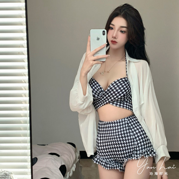ชุดว่ายน้ำผู้หญิง ชุดว่ายน้ำน่ารัก Bikini ชุดไปทะเล