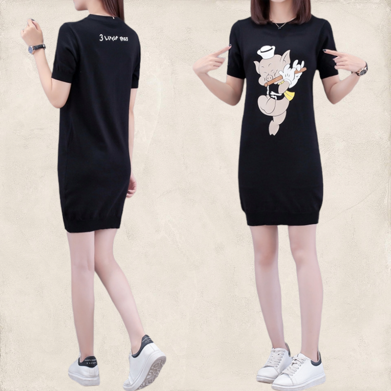 Dress4576 เดรสไหมพรมแขนสั้นสีพื้นดำแต่งลาย Pig ผ้าไหมพรมถักเนื้อนุ่มยืดหยุ่นสูงเนื้อหนาปานกลางใส่ได้ทุกฤดูกาล งานสวยใส่ง่ายน่ารักมาก