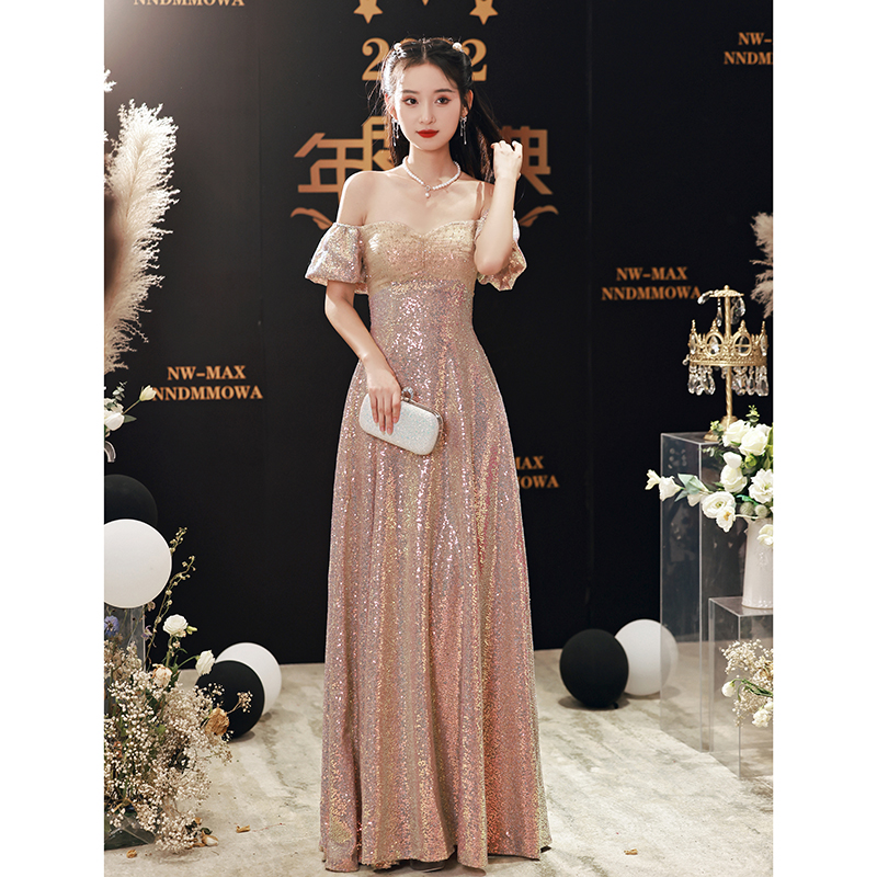 ชุดราตรี ชุดราตรีสวยหรู แบบ ทันสมัย Evening dress