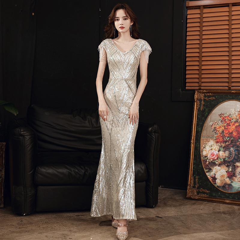 ชุดราตรี ชุดราตรีสวยหรู แบบ ทันสมัย Evening dress
