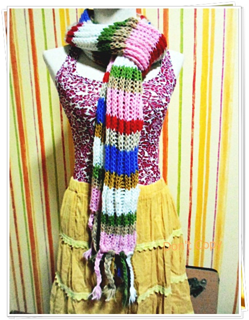 ผ้าพันคอไหมพรม งาน Hand made สีรุ้ง s003