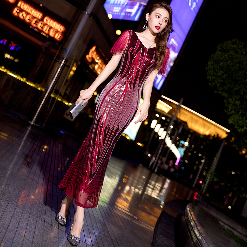 ชุดราตรี ชุดราตรีสวยหรู แบบ ทันสมัย Evening dress