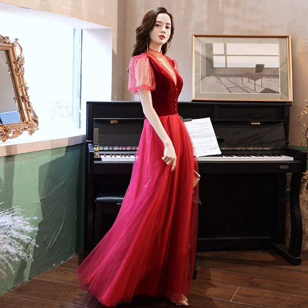 ชุดราตรี ชุดราตรีสวยหรู แบบ ทันสมัย Evening dress