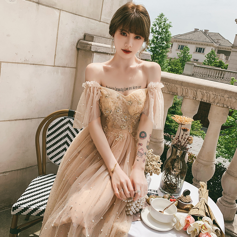 ชุดราตรี ชุดราตรีสวยหรู แบบ ทันสมัย Evening dress