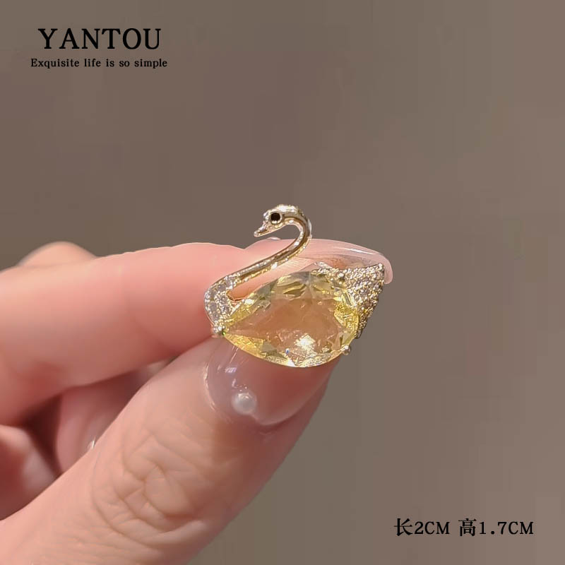 เข็มกลัด เข็มกลัดสวยๆ เข็มกลัดติดเสื้อ Brooch