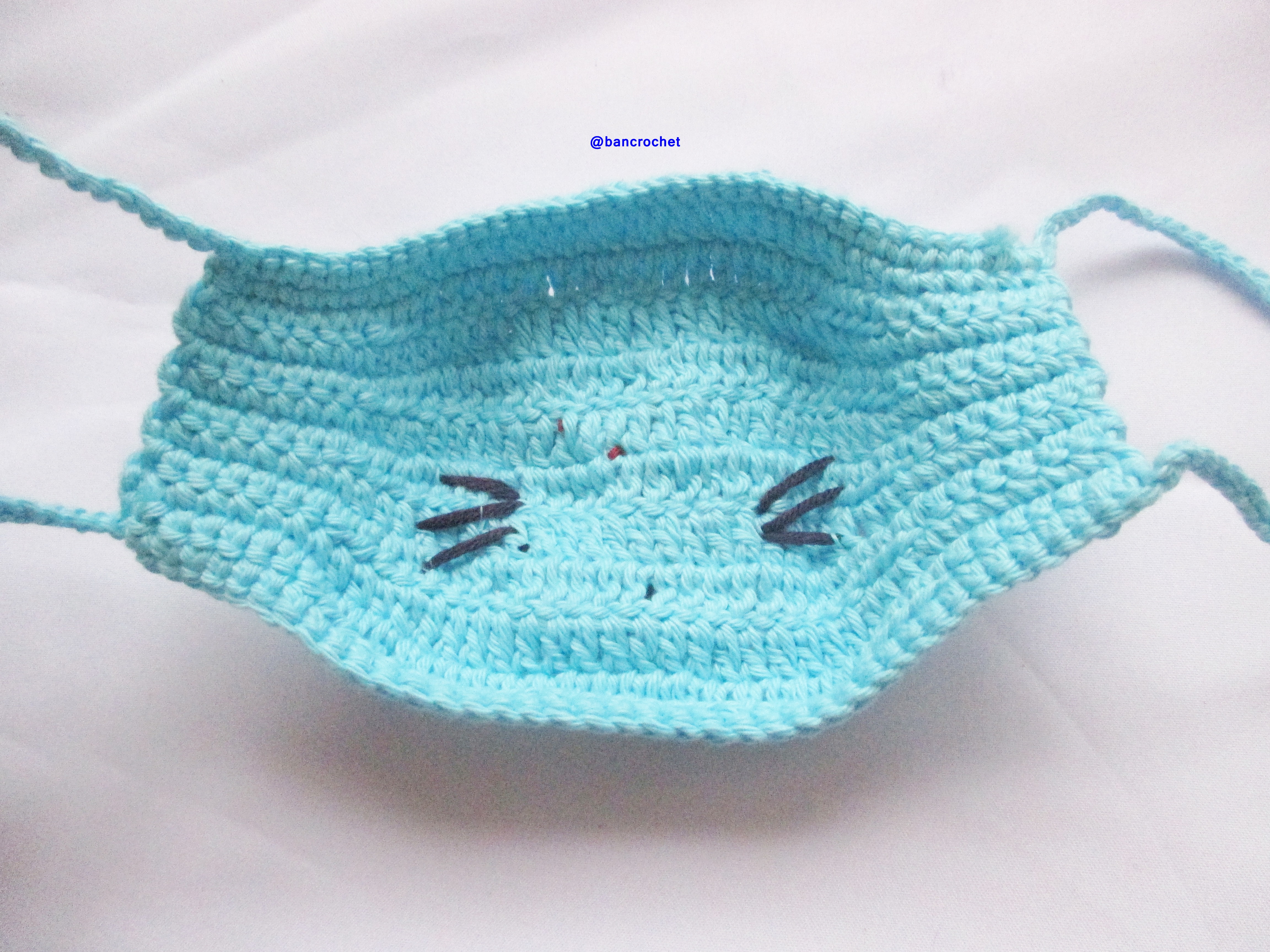 Bancrochet ผ้าปิดจมูกถักโครเชต์ ลายโดเรม่อน Crochet mask fashion หลากสี 4 นิ้ว