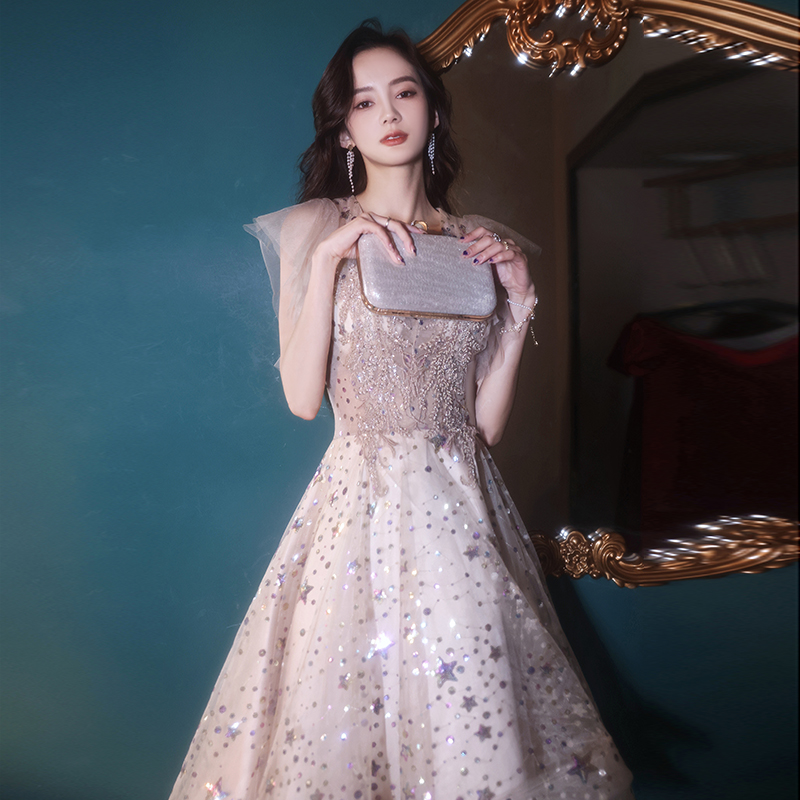 ชุดราตรี ชุดราตรีสวยหรู แบบ ทันสมัย Evening dress
