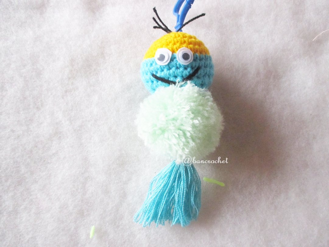 พวงกุญแจปอมปอมมินเนี่ยน pompoms crochet keychain