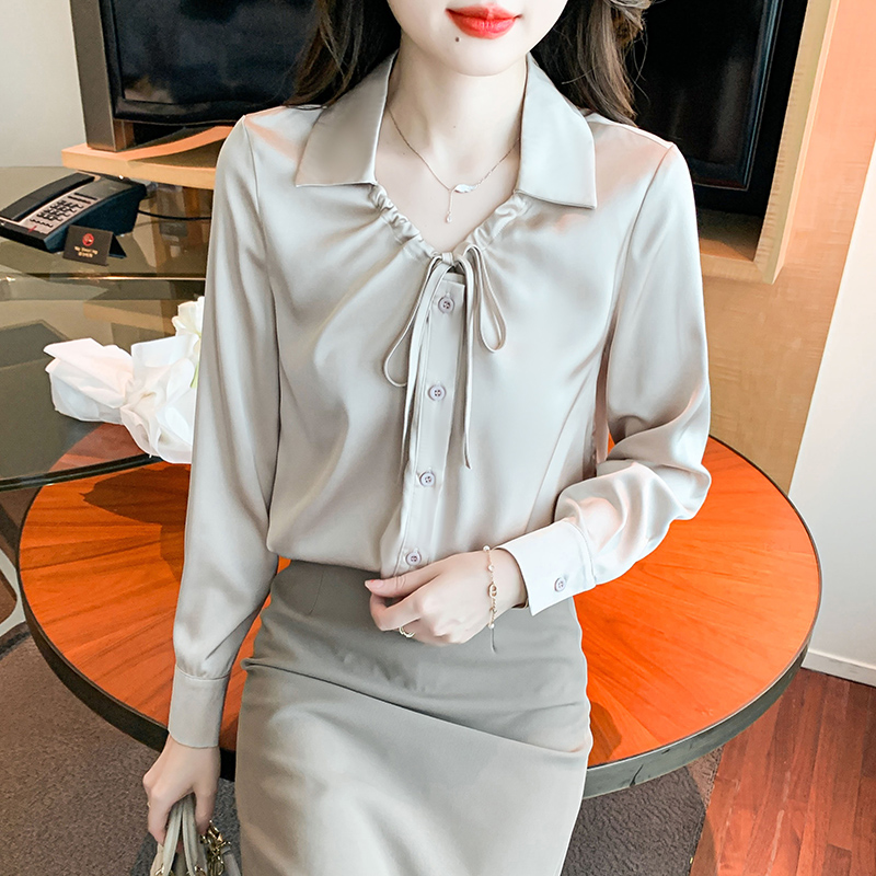 เสื้อเชิ้ตผู้หญิงแขนยาว เสื้อเชิ้ตผู้หญิงใส่ทํางาน 390 บาทต่อชิ้น ฟรีค่าจัดส่ง