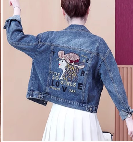 เสื้อ jacket ยีนส์ ผู้หญิง แบบวัยรุ่น น่ารัก ๆ ปักลาย ผู้หญิง ด้านหลัง แบบเก๋ ๆ เสื้อยีนส์ ใส่เที่ยวสวย ๆ 800130