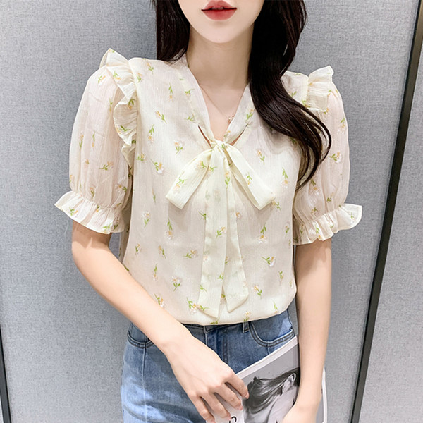 เสื้อลูกไม้ แขนสั้น
