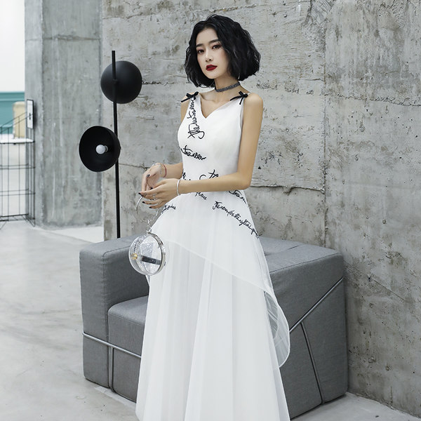 ชุดราตรี ชุดออกงาน ดีไซน์หรู แบรนด์ Angel