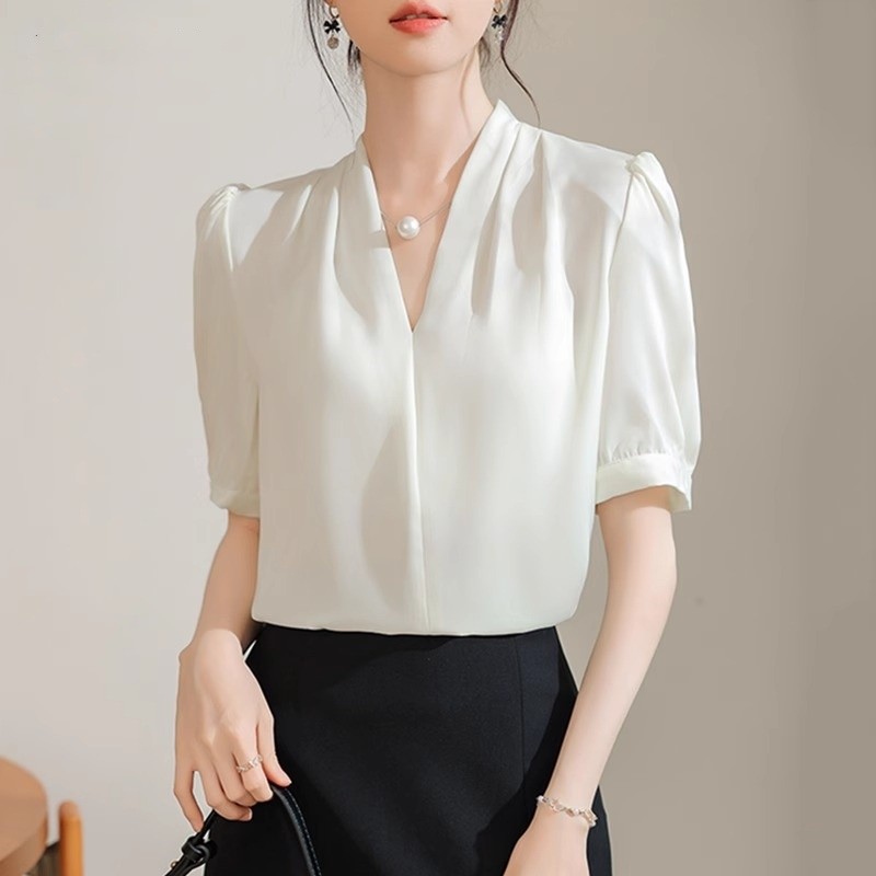 เสื้อเชิ้ตผู้หญิงใส่ทํางาน 390 บาทต่อชิ้น ฟรีค่าจัดส่ง
