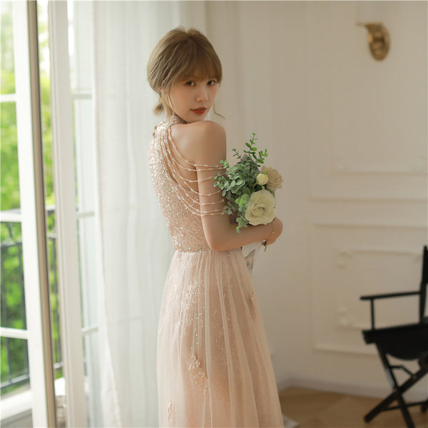 ชุดราตรี ชุดราตรีสวยหรู แบบ ทันสมัย Evening dress