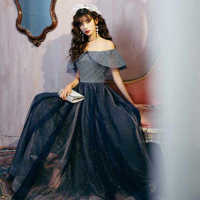 ชุดราตรี ชุดราตรีสวยหรู แบบ ทันสมัย Evening dress