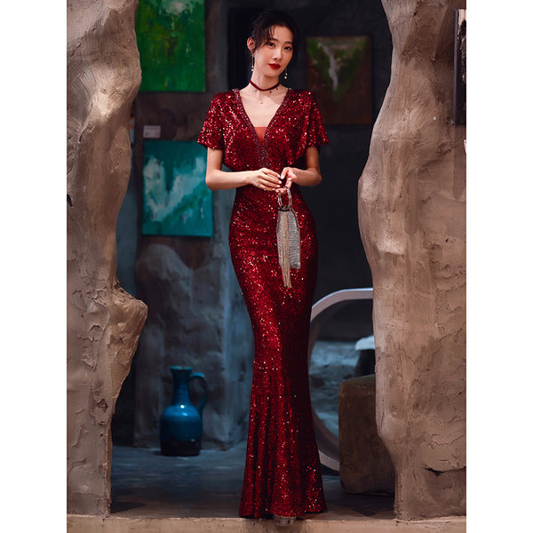 ชุดราตรี ชุดราตรีสวยหรู แบบ ทันสมัย Evening dress