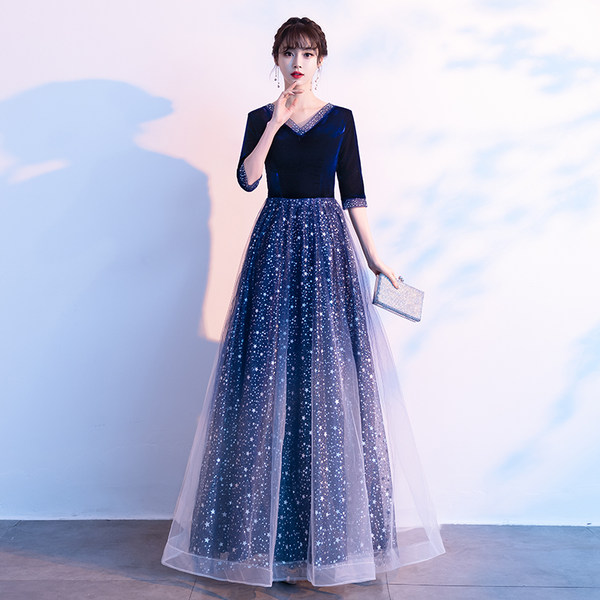ชุดราตรี ชุดราตรีสวยหรู แบบ ทันสมัย Evening dress
