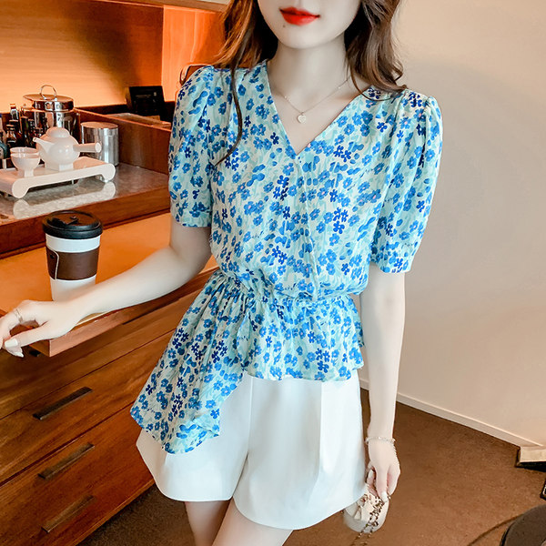 เสื้อเชิ้ตแขนยาววัยรุ่น ลายสวยๆ แบรนด์ YIL AN