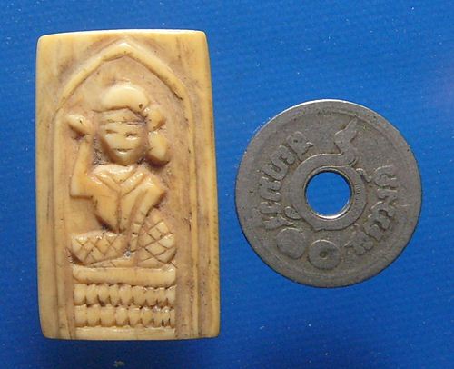 นางกวักหลวงปู่ฝั้น