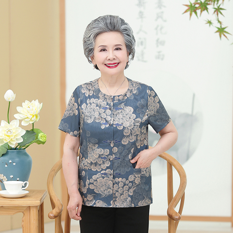 เสื้อคุณยาย เสื้อผู้วัยอายุ60-70ปี มีขนาด L-4XL(อกประมาณ35-45นิ้ว)