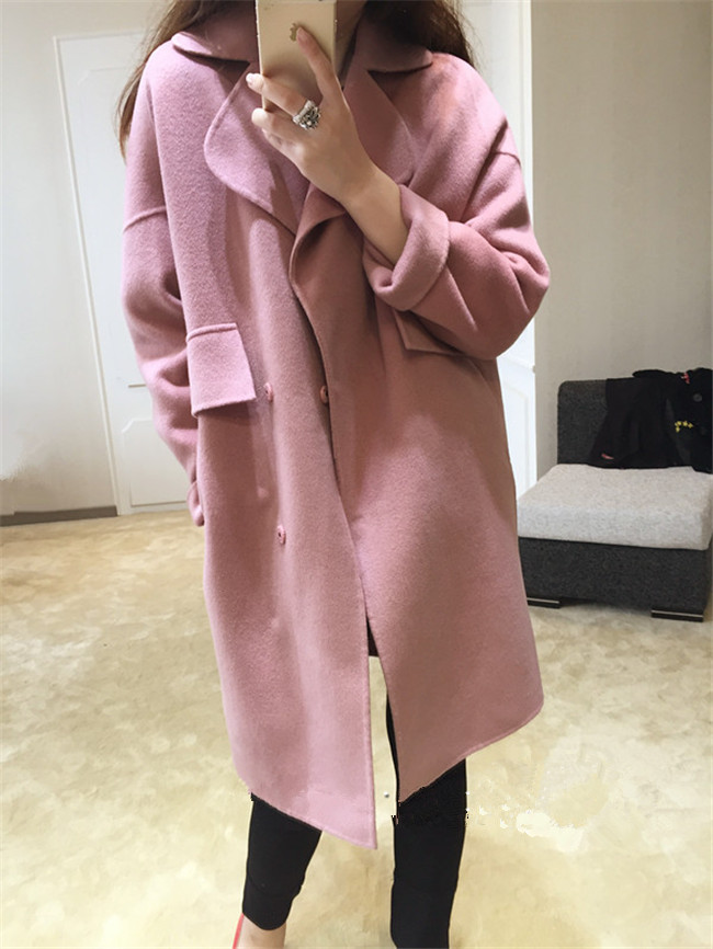 สีน้ำตาล : เสื้อโค้ทกันหนาว ทรงสวย ผ้ากำมะหยี่ผสมสักกะหลาด เนื้อเบา ไม่หนา ทรงไม่เข็งค่ะ บุซับในกันลม พร้อมส่งจ้า