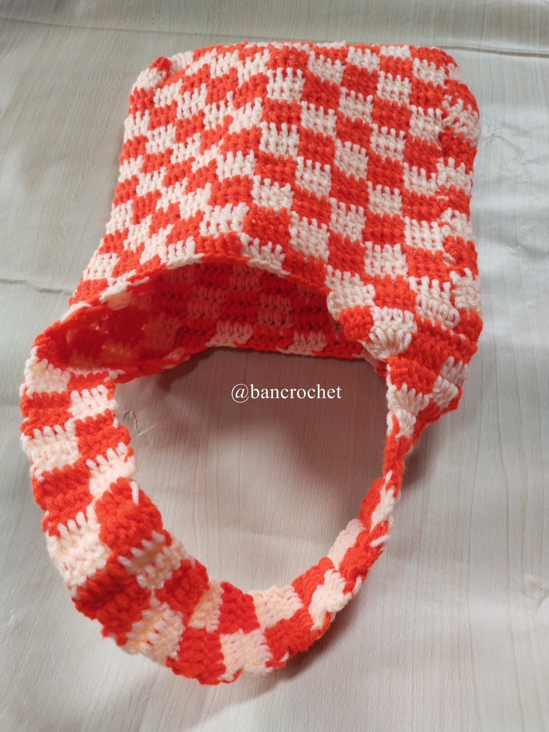 Bancrochet กระเป๋าถักลายตาราง Crochet Bag หลากสี 20*20 cm