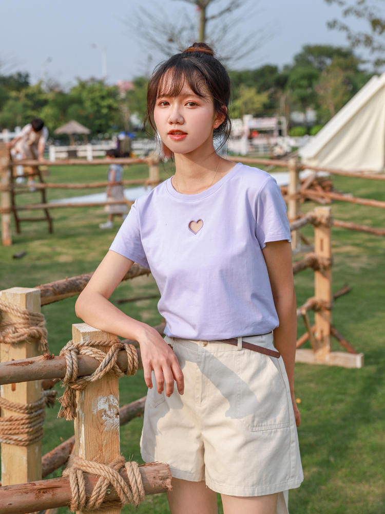เสื้อยืดวัยรุ่นน่ารักๆ