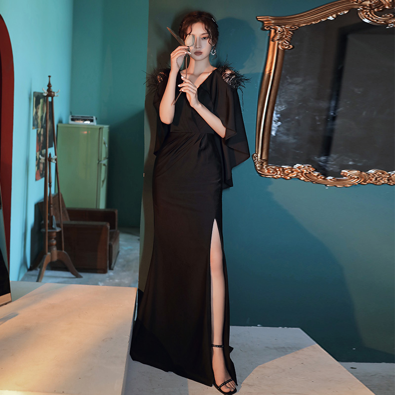 ชุดราตรี ชุดราตรีสวยหรู แบบ ทันสมัย Evening dress