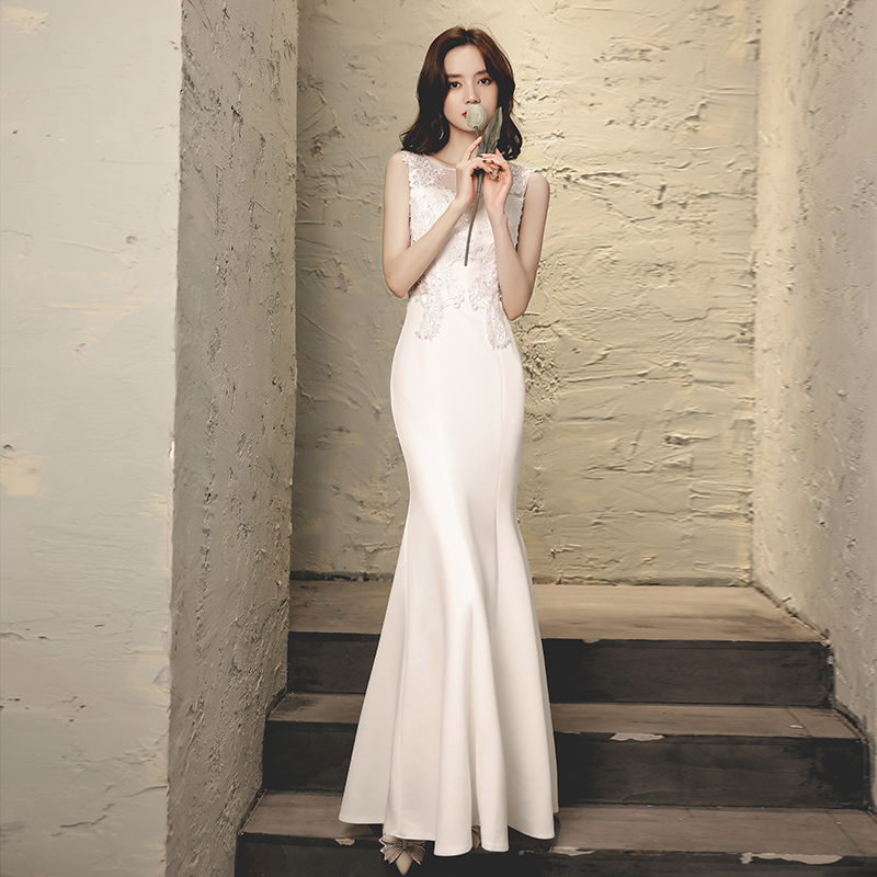 ชุดราตรี ชุดราตรีสวยหรู แบบ ทันสมัย Evening dress