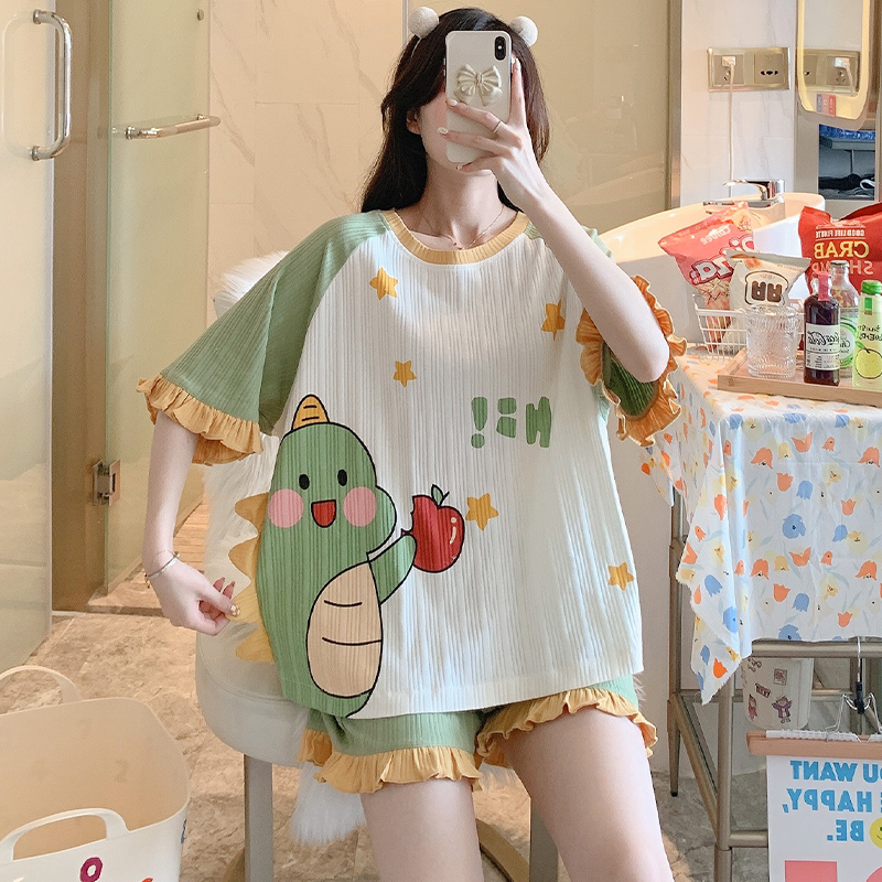 ชุดนอนผู้หญิง