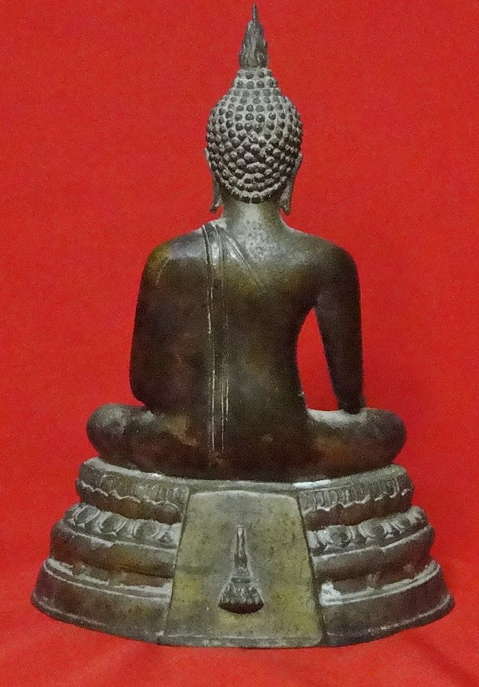 พระพุทธหลวงพ่อศรีทัต วัดพระธาตุหนองสามหมื่น