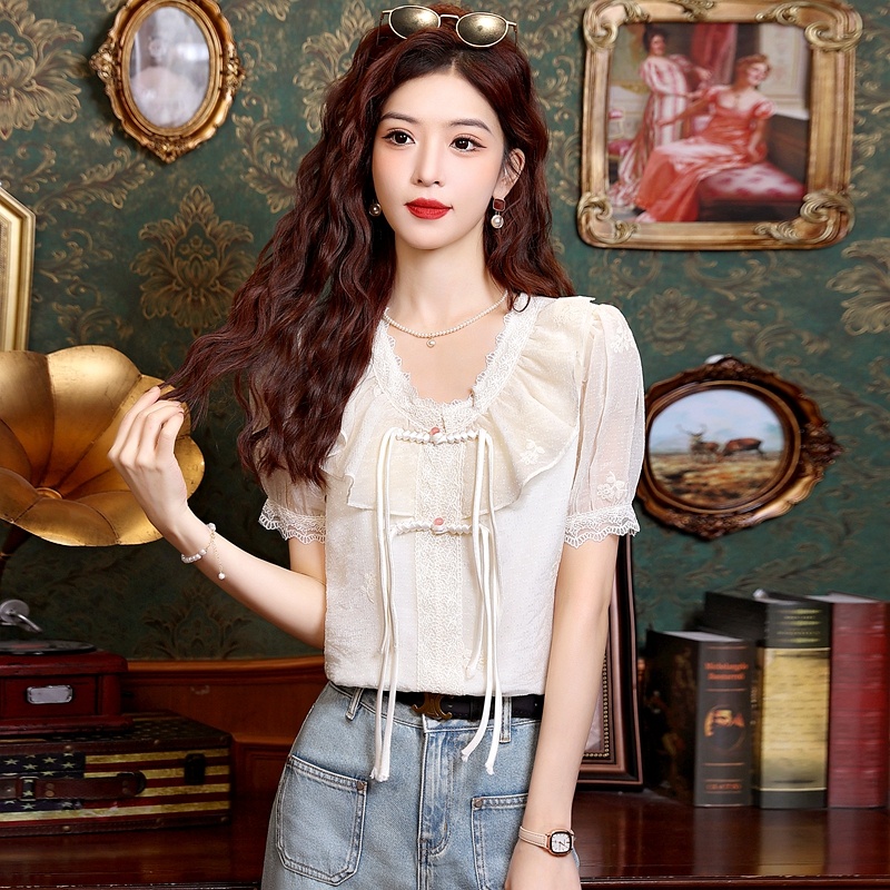 เสื้อเชิ้ตผู้หญิงใส่ทํางาน 390 บาทต่อชิ้น ฟรีค่าจัดส่ง