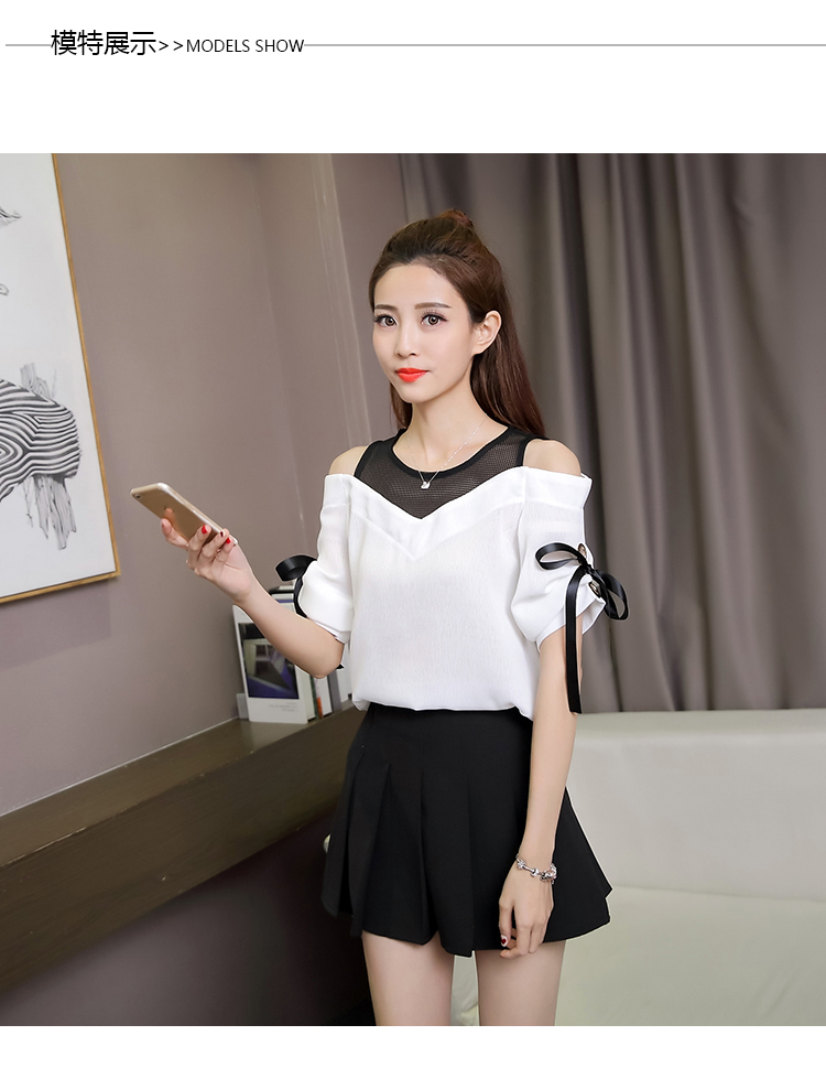 Blouse3794 เสื้อแฟชั่นเว้าไหล่ ช่วงบ่าแต่งผ้าตาข่ายสีดำ แขนผูกโบว์เก๋ๆ ผ้าโพลีเนื้อดีหนาทึบแสงสีพื้นขาว งานน่ารักผ้าเนื้อดีนุ่มใส่สบาย แมทช์กับกระโปรงหรือกางเกงได้หลายสไตล์