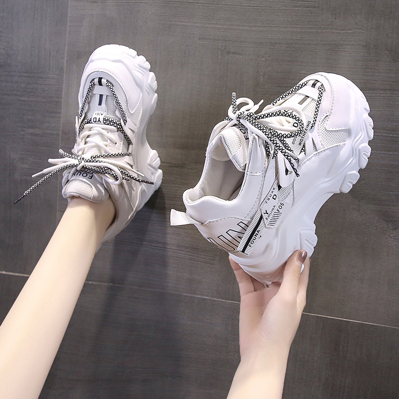 รองเท้าผ้าใบเสริมส้นสูง ไซต์35-39 สนใจทักแชท ฟรีค่าส่ง!